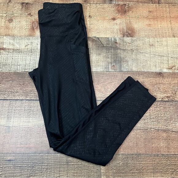 JoyLab BUNDLE 2 Women's Black & Red Reptile Print Athletic Leggings Sz XS Gym - Picture 2 of 8